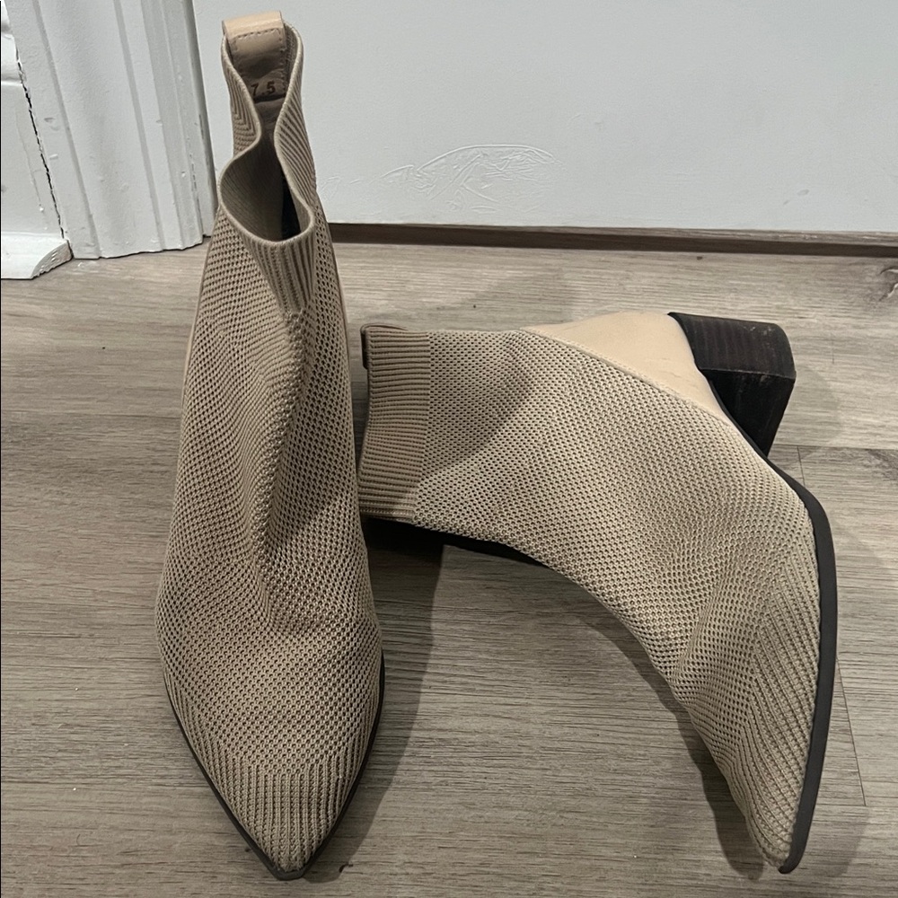 Everlane The Boss ReKnit Boots Color Sand Size 7.5